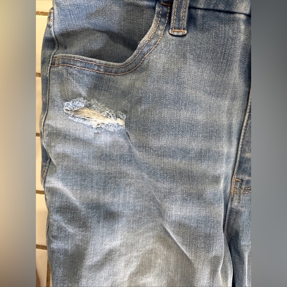 American eagle Women's size 10 dream Blue Distressed Jeans - Picture 9 of 13